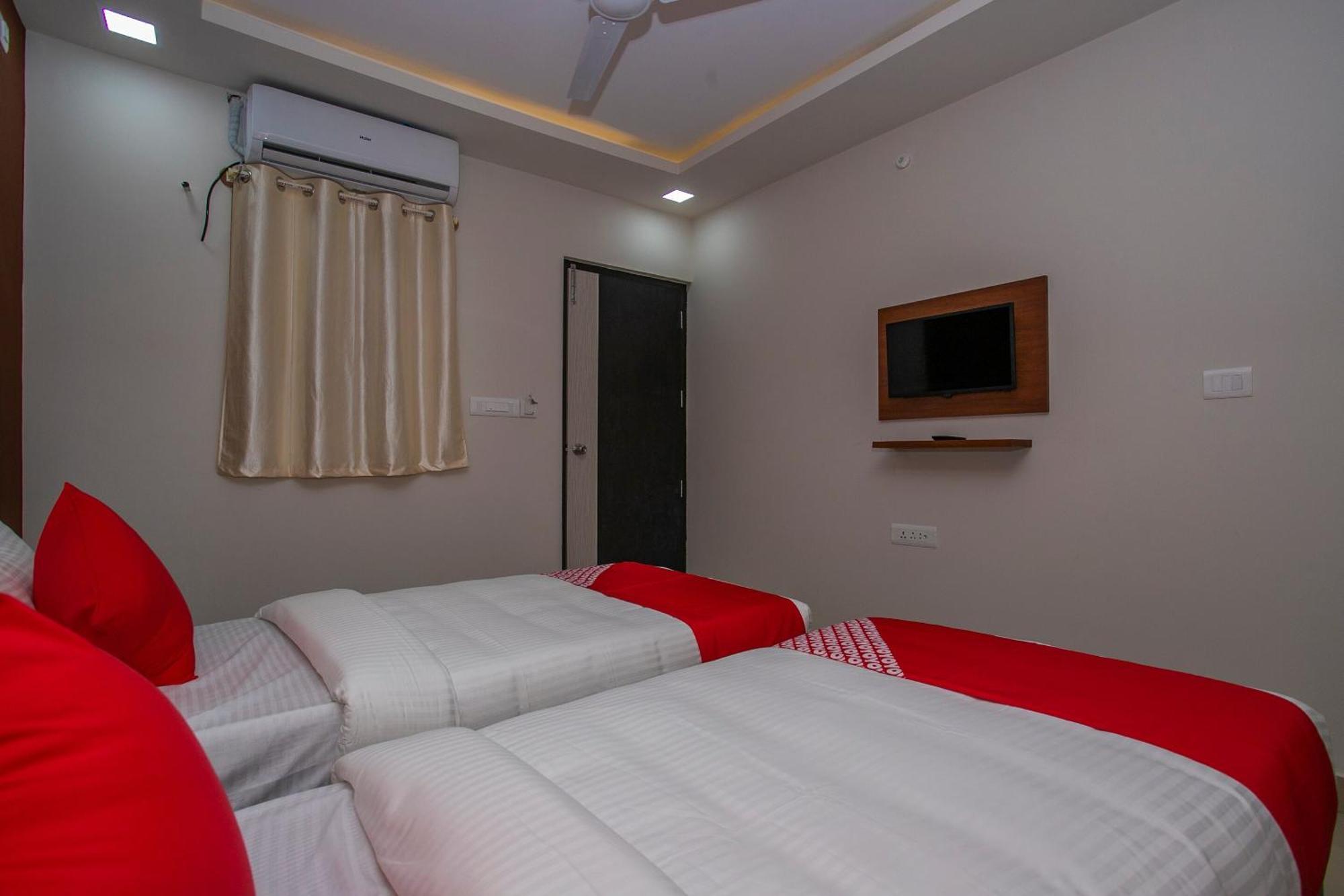Hotel O Varcity Phi Premium Pavilion ,Above Hdfc Bank ,Near Anjaneya Temple Madiwala, Hosur Main R Bangalore Eksteriør bilde